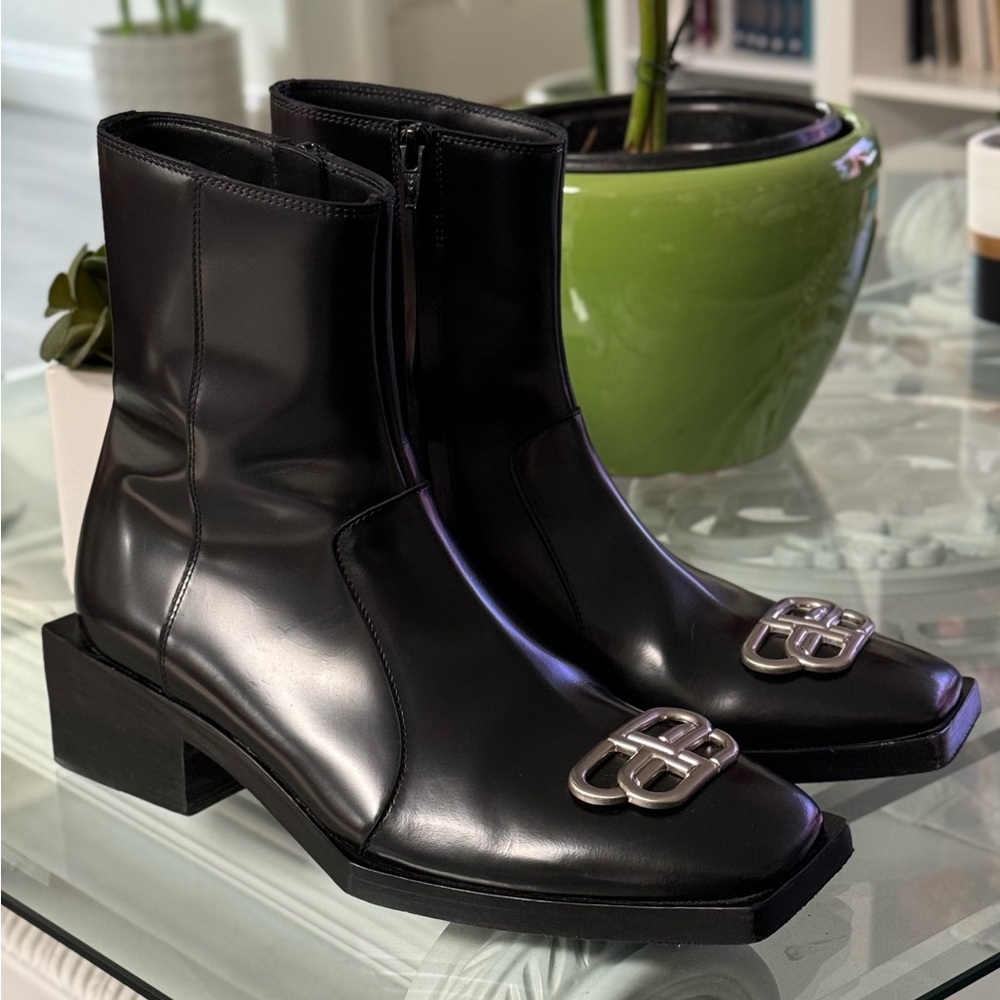 Balenciaga Men Boots Size 40 (US 7)